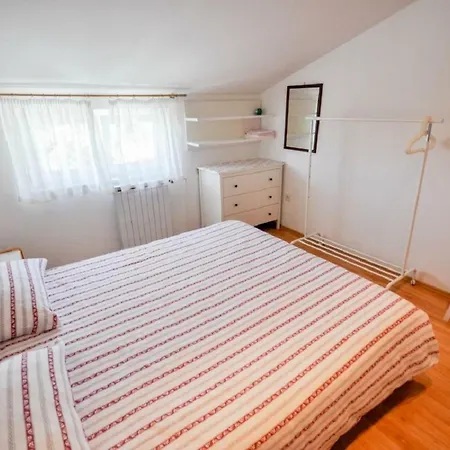 Guest house Mira 3*