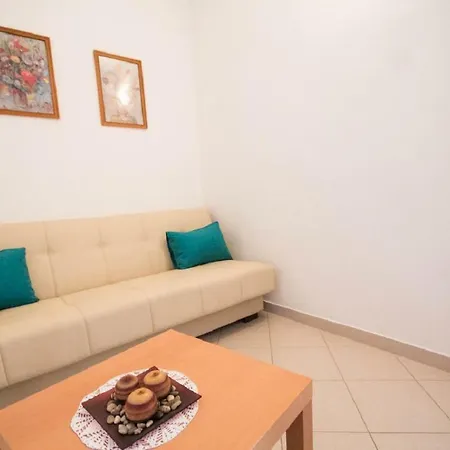 Guest house Mira 3*