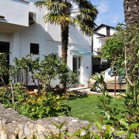 Guest house Mira 3*
