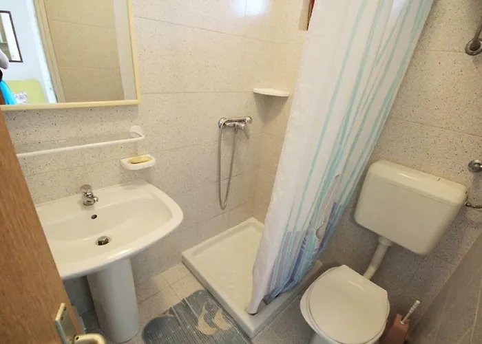 Mira Πανσιόν Novigrad Istria